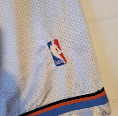 Vintage Cleveland Cavaliers Basketball Shorts Size 40 White Puma NBA W Flaws - Picture 8 of 18
