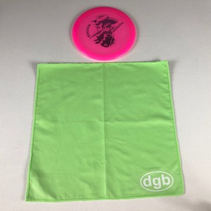 Dynamic-Discs-Maverick-Fairway-Driver-Pink-173g-Golf-Lot-Microfiber-Towel-Gun