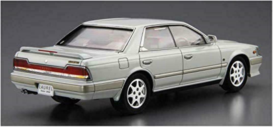 Aoshima 1/24 The-Model Car Series No.28 Nissan HC33 Laurel