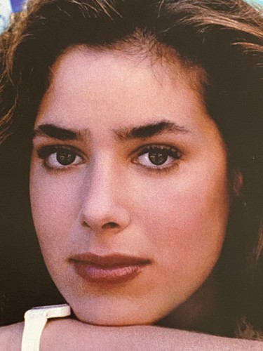 CLAUDIA WELLS Signed Photo BACK TO THE FUTURE Autograph w/ COA BTTF Auto e6 - Picture 5 of 5
