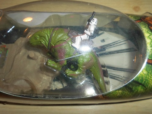Star Wars ! Dewback mit Stormtrooper ! OV ! Titanium ! Die Cast ! - Bild 2 von 2