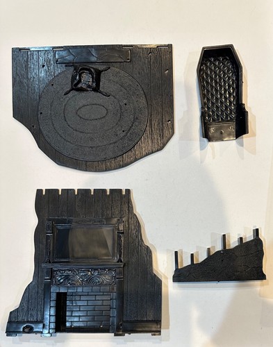 VINTAGE 1964 AURORA UNBUILT MUNSTERS LIVING ROOM MODEL KIT W/INSTRUCTIONS & BOX! - Picture 5 of 6