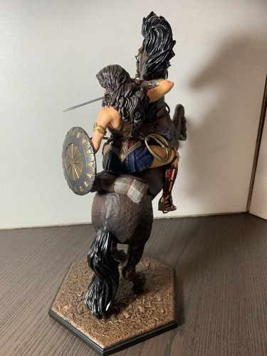 Iron Studios Wonder Woman Deluxe Art Scale 1/10 Statue zu Pferd sehr selten!! - Bild 12 von 19