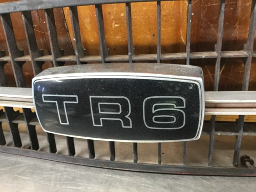 Triumph TR6 • Original Front Grille & Emblem. Used. KT1615 - Picture 5 of 18