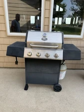 3-Burner Black And Stainless Propane Gas Grill
