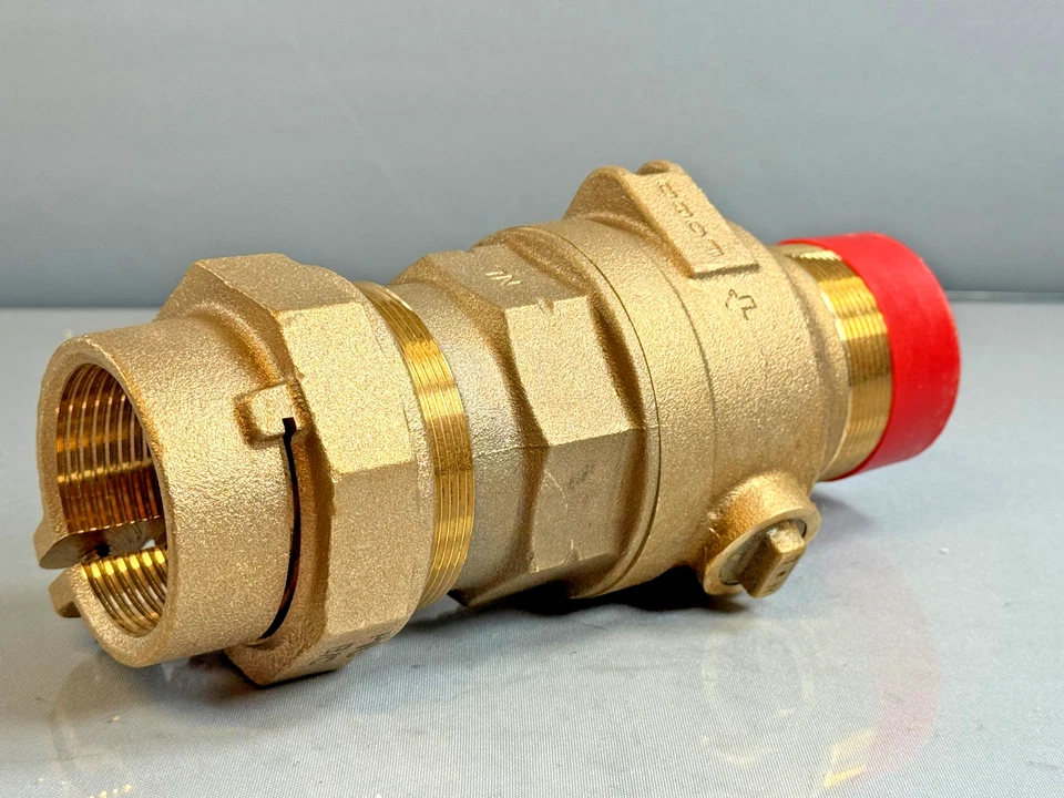 Caja Medidora Ford FB1002-7-NL 2" Ballcorp AWWA/PVC PJ Rosca Cónica, Sin Plomo Foto 2 de 4