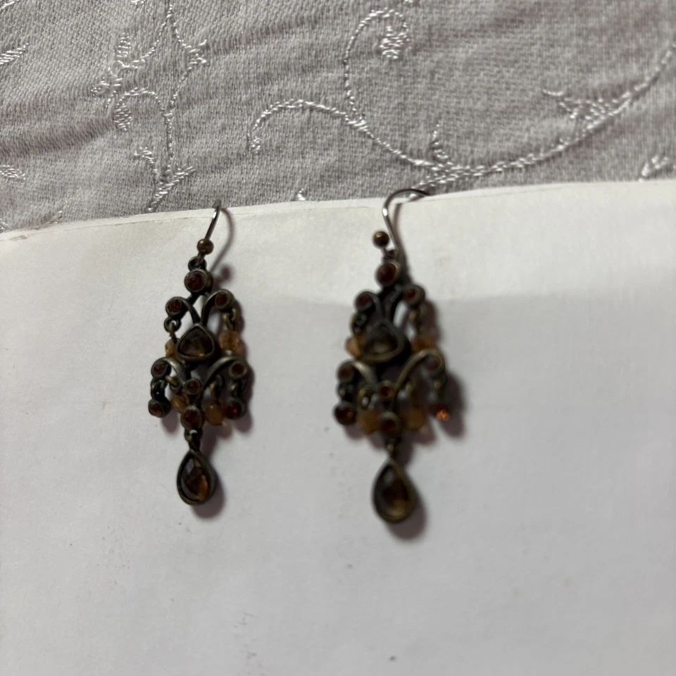 Pendientes colgantes boho vintage - tono bronce con cuentas con detalles ámbar y cristal Foto 2 de 4