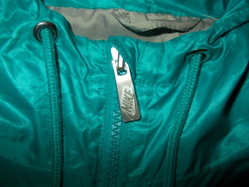 Chaqueta The WINDRUNNER NIKE (XL) ¡PERFECTA!!! TRACKSUIT TOP Gris Azul Aspecto Húmedo - Imagen 5 de 9