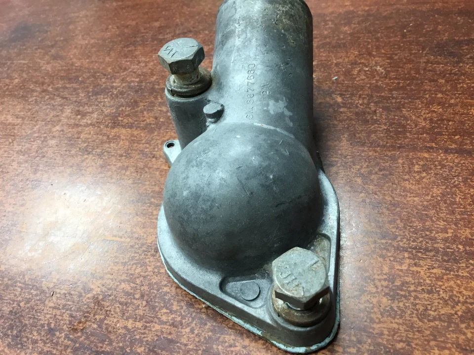 Carcasa termostato Chevrolet Camaro Chevelle Nova Corvette 1966 1968 1969 1972 Foto 3 de 4