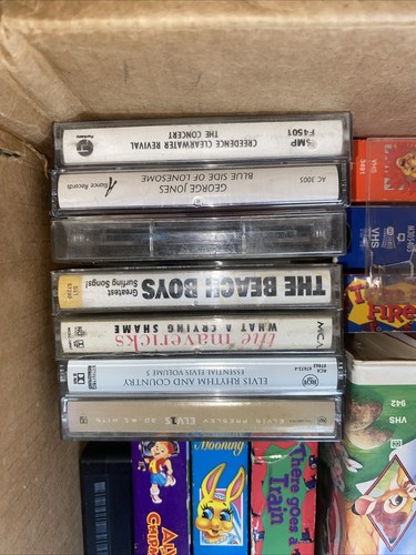 Disney and Dreamworks VHS Tapes - Picture 3 of 7