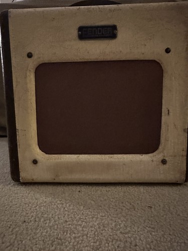 Ampli Fender 600 vintage 1952 - un objet de collection rare - Photo 21 sur 21