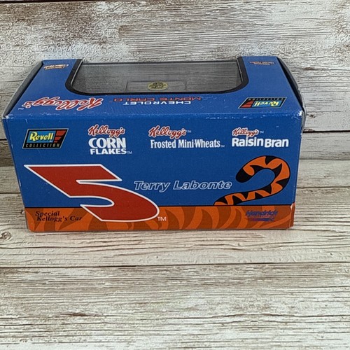 (2) Revell Collection NASCAR 1:64 Terry Labonte #5 w/ Display Limited 1/10,080 - Picture 10 of 15