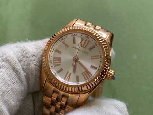 MICHAEL KORS MK3230 Lexington Petite Silver Dial Rose gold Quartz Women's Watch - Picture 7 of 17