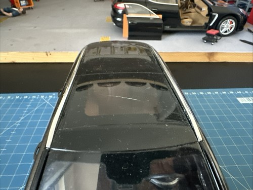 1:18 Mercedes GLC Norev - Foto 8 di 9