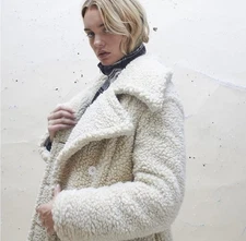 House Of Sunny Teddy Upscale Coat Fuzzy Women’s Button Ivory Sz 10