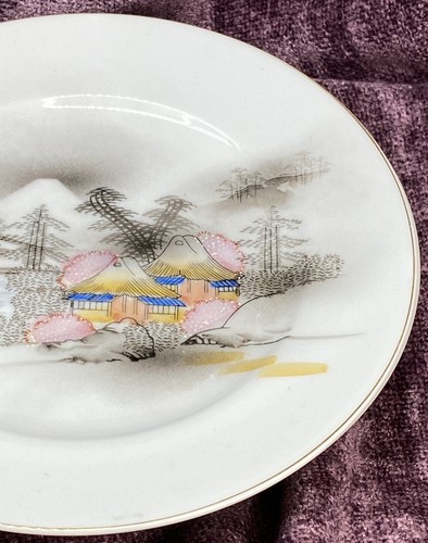 5 Handpainted Kutani Japan 7.5" Salad Plates Mount Fuji w/ Waterfront Village - Picture 6 of 17