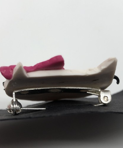 Unique Hand Made Clay Hello Kitty Sanrio Pin Lapel Brooch 1.5” - Picture 6 of 7