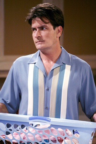 Superior vacío fragmento Mini póster de Charlie Sheen en camisa clásica dos y medio para hombre 11x17 | eBay Superior vacío fragmento Mini póster de Charlie Sheen en camisa clásica dos y medio para hombre 11x17 | eBay