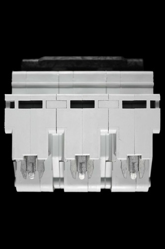 BUND 20 AMP KURVE B 10kA DREIPOLIGER MCB SCHUTZSCHALTER HBA STABLOK - Bild 4 von 6