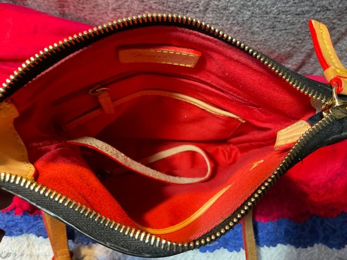 Dooney & Bourke Black Coated Canvas Zip Messenger Shoulder Bag Crossbody - Picture 9 of 13