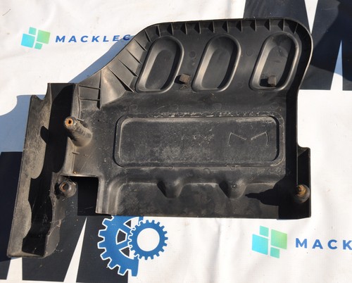 2004 Mazda Tribute 3.0L V6 Engine Trim Cover Valve Cover Trim Black Plastic - Picture 4 of 4