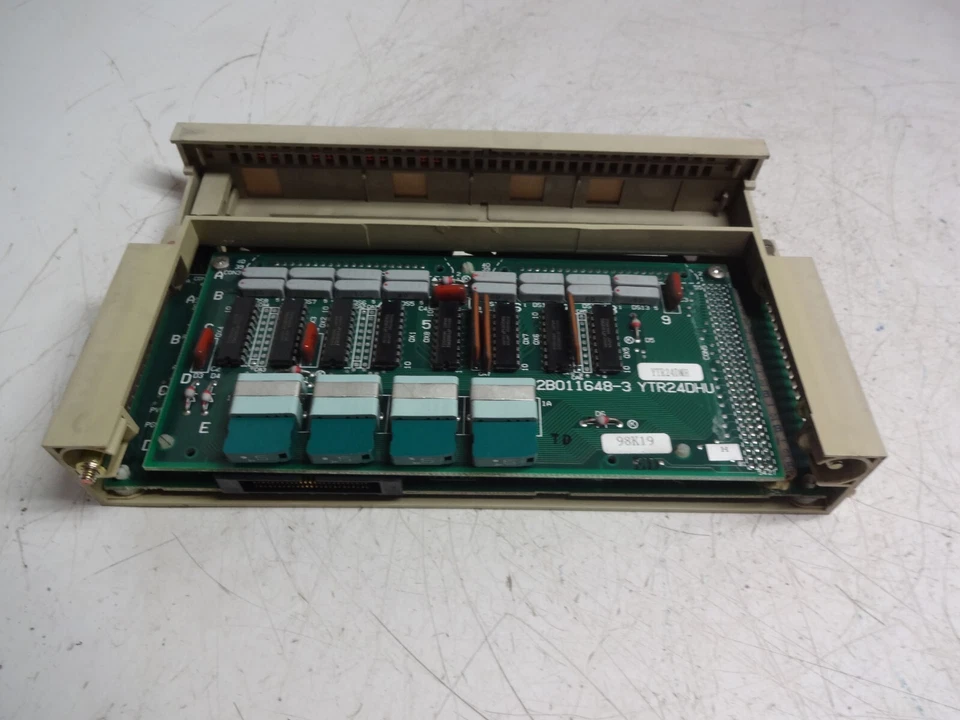 Módulo de salida de transistor Hitachi Ytr24dmh PLC Foto 4 de 4