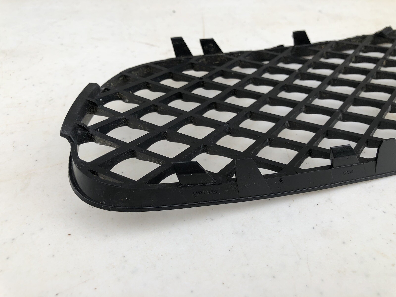 Bentley Flying Spur Front Bumper Mash Grill Right RH OEM 2006 2007 2008 2009