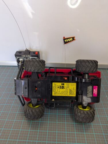 VINTAGE 1994 TYCO Firepower Missile Shooting Attack Truck R/C Radio Control Tes - Picture 10 of 19