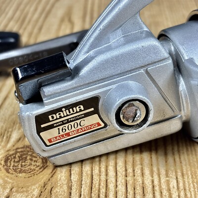 daiwa 1600c reel Vintage Daiwa 1600C Fishing Spinning Reel Freshwater Front Drag Red Button  Japan