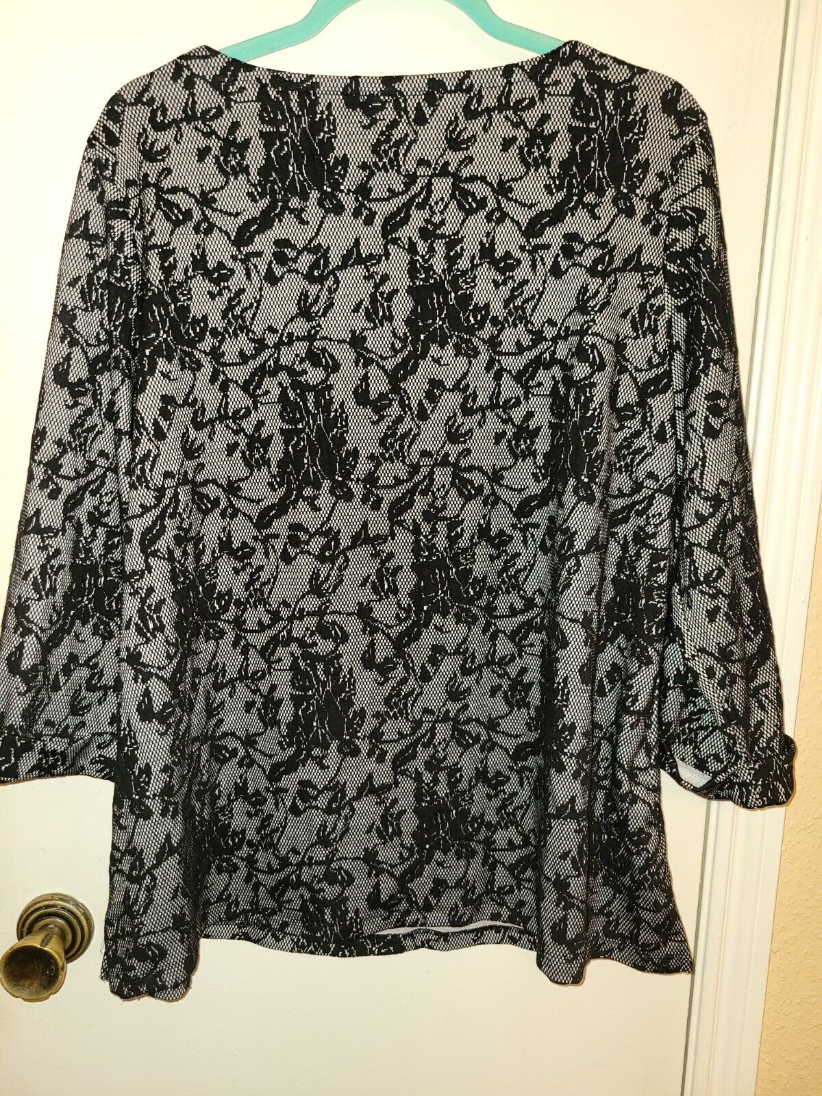 Picture 2 of 6