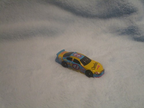 Hot Wheels Racing Car 2005 #43 Cheerios Dodge Charger - Imagen 2 de 2