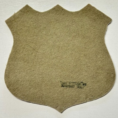 Parche de fieltro de patinaje vintage Chez Vous Rollerway Dorchester 5,5" H - Imagen 2 de 2
