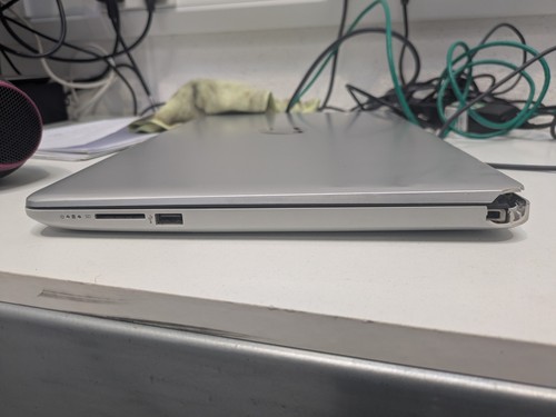 HP 15-BS0XX- I3-7100u 2.4ghz, 4GB Ram, 1TB HDD Laptop - Picture 5 of 7