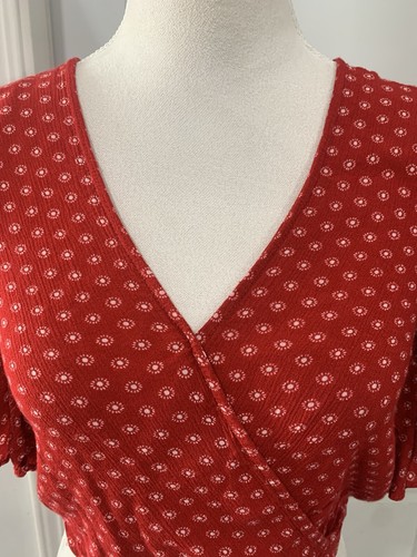 Lily White Red White Dot Crop Blouse Ruffle Fringe-Flutter Sleeve Size Small - Picture 4 of 13