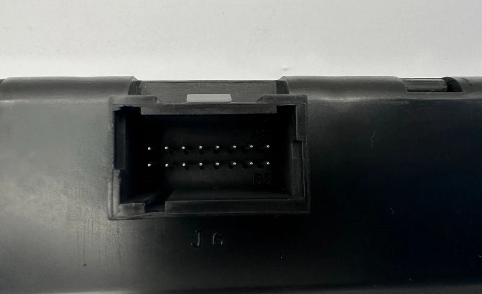 OEM 03-06 Chevrolet Avalanche 1500 BCM BCU Body Control Computer Module Unit - Image 4 of 4