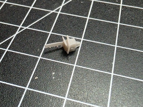 Motorsäge im  Maßstab1/87 H0 - Bild 3 von 5