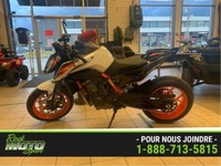 2021 KTM 890 Duke R