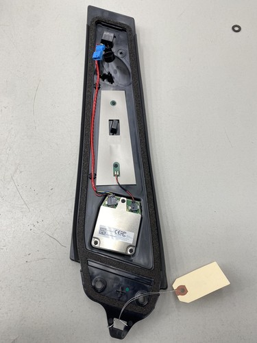 Tesla Model 3 Front Left Side B-Pillar Molding Trim 1109253-00-G - Picture 2 of 7