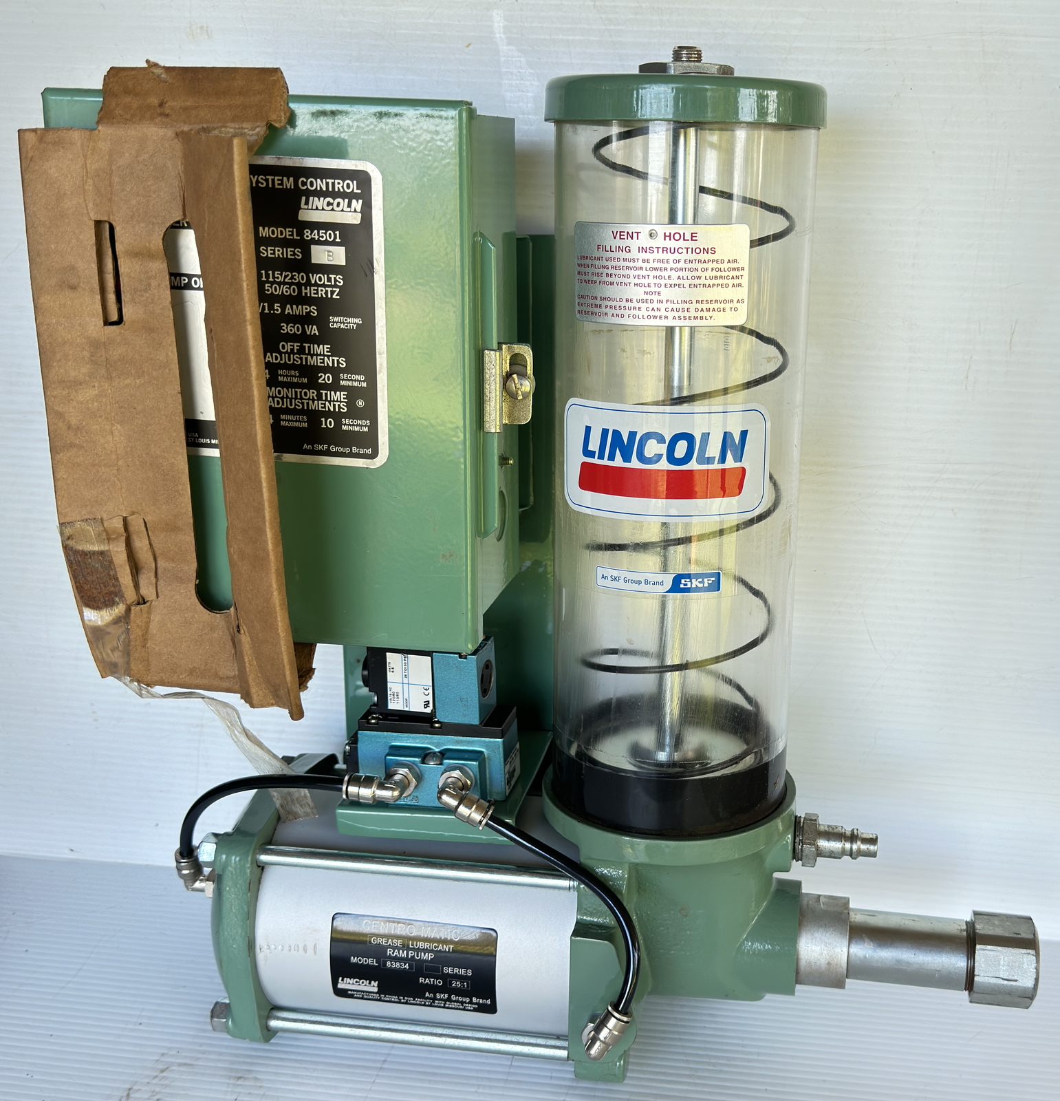 Lincoln 84501 Lubrication Control System + 83834 CentroMatic Ram Pump *NEW* eBay