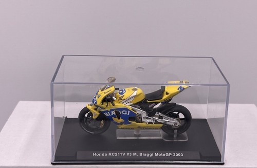 1:24 HONDA RC2IIV #3 M. BIAGGI MOTOGP 2003 RAB057 IXO MODELS - Picture 3 of 6