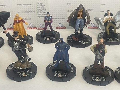Wizkids DC Heroclix Arkham Asylum Complete Rare Set (33-48) w/ cards! - Picture 3 of 5