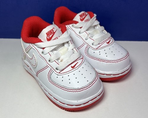 Zapatillas Nike Air Force 1 blancas/rojas para niños pequeños talla 4C modelo DC9671-100 (2020) ¡EN MUY BUENA CONDICIÓN! - Imagen 13 de 13
