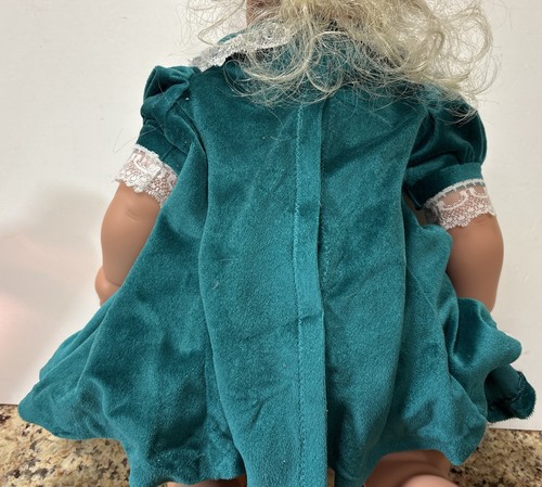 Muñeca Lee Middleton Girl Reva 1997 cabello rubio ojos azules LE 040797 19" vinilo - Imagen 9 de 13