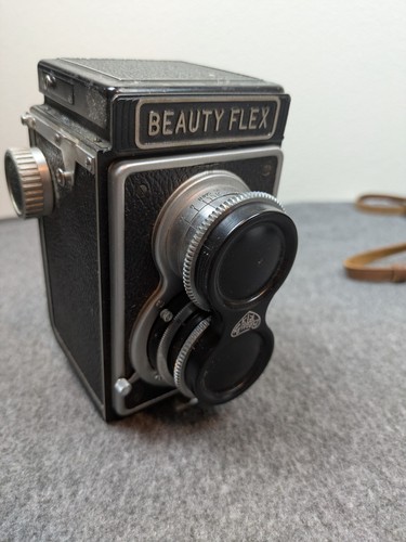 Beautyflex D TLR 6x6 Film Camera Biokor f3.5 80mm From Japan - Picture 2 of 13