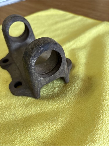 DETOMASO PANTERA ZF 5ds-25-2   Axle Flange - Picture 2 of 13