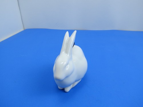 Rookwood Pottery 6160 Bunny Rabbit 2013 White Glaze Ornament - Picture 2 of 8