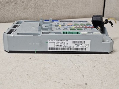 2013-2015 Jaguar XF Body Control Module Trunk Fuse Box 3.0L DX23