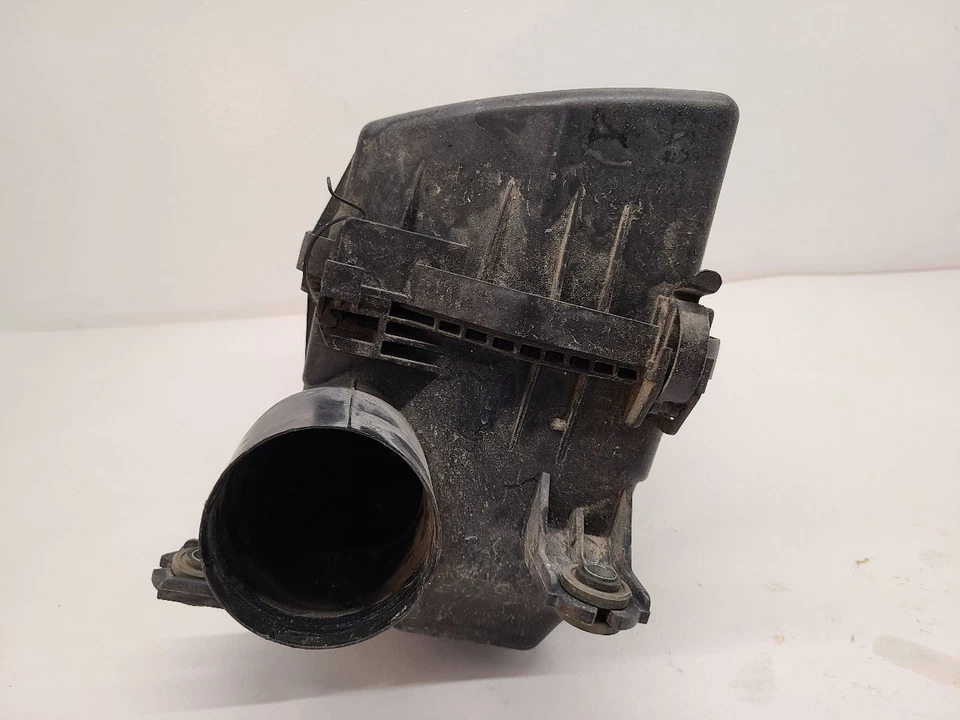 Hyundai Elantra 2011-2016 purificador de aire sedán emisiones Canadá Foto 4 de 4