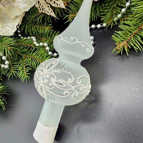 Handmade Frosted Glass Tree Topper – White Elegant Christmas Ornament - Picture 2 of 12