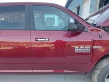 Used Front Right Door Assembly Front Fits 2017 Ram Dodge 2500 Pickup Crew Cab E
